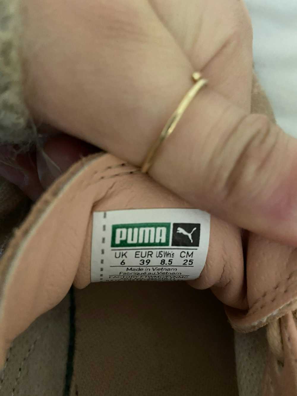 Puma Pink(nude) and green sneakers - image 2