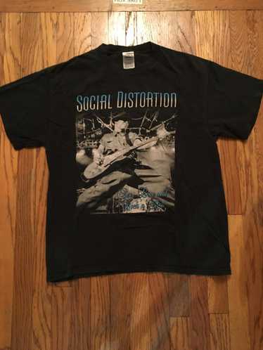 SOCIAL DISTORTION selling Vintage 90s Rock Band Shirt Sz L