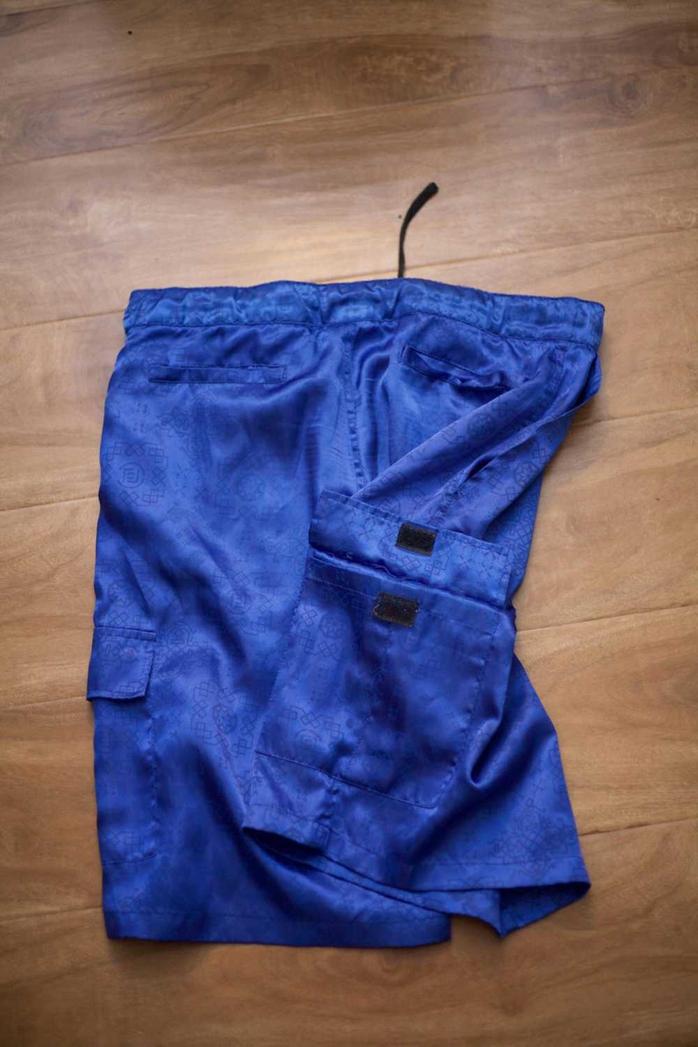 Clot CLOT royale blue silk cargo shorts - image 4