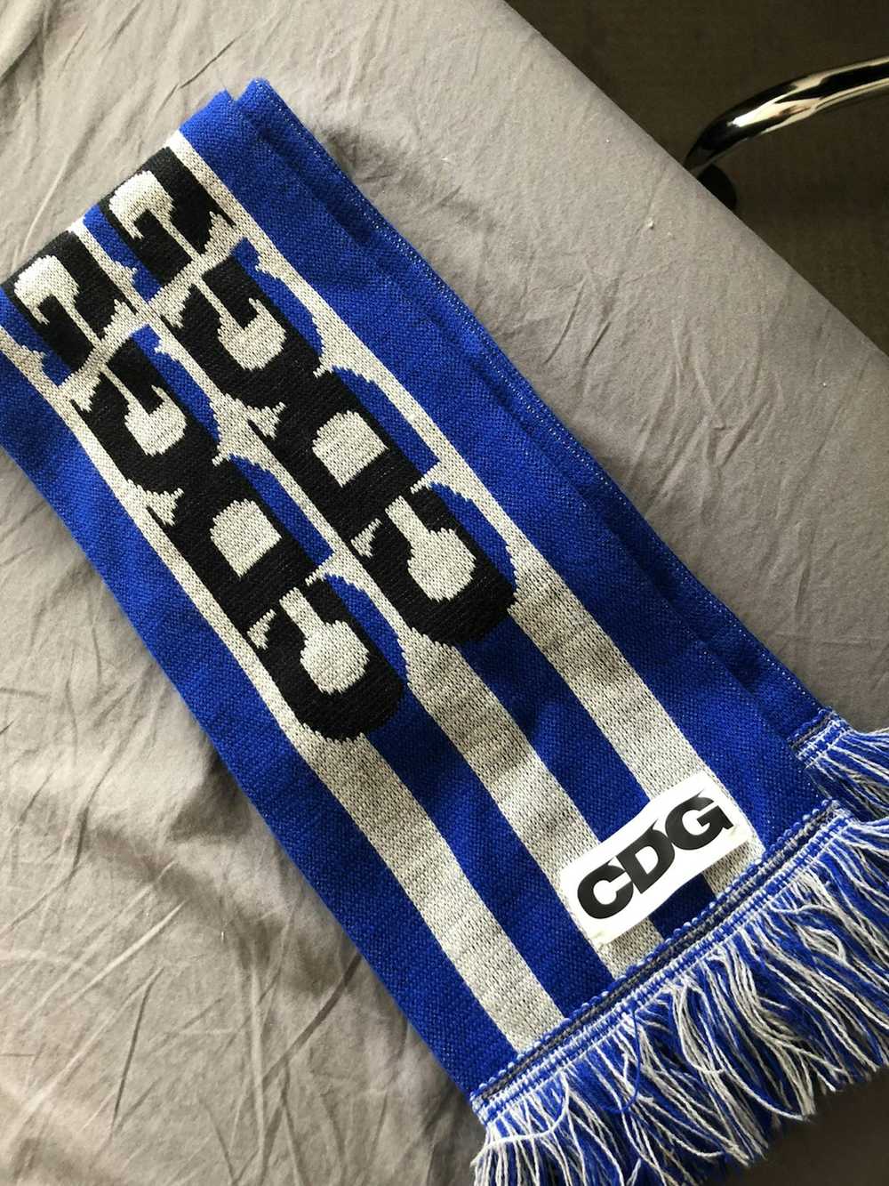 Comme des Garcons CDG x DSM blue&white scarf - image 1