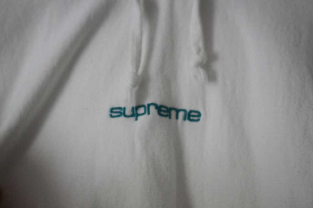 Supreme supreme compact logo - image 1