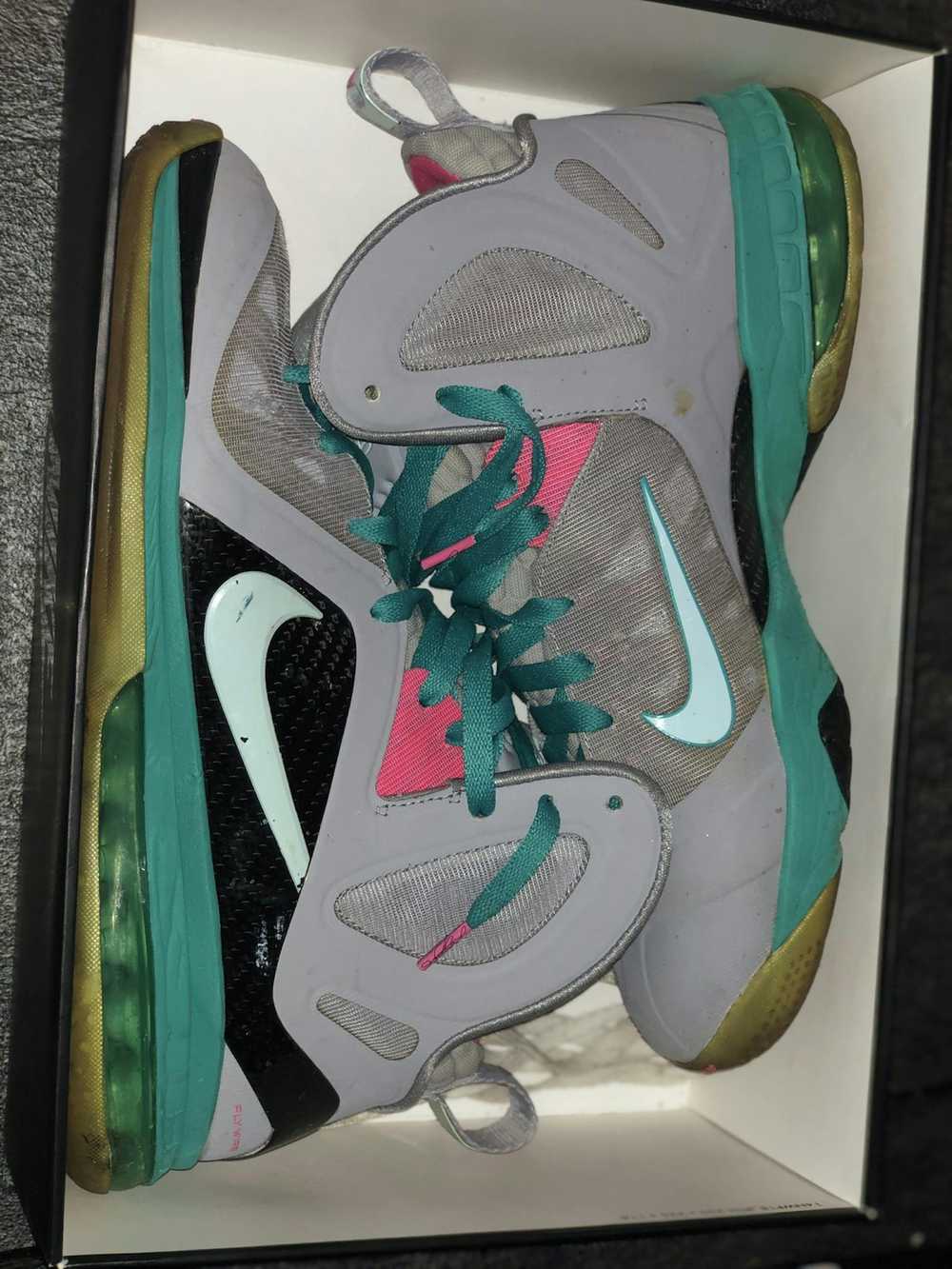 Nike LeBron 9 TD South Beach - image 4