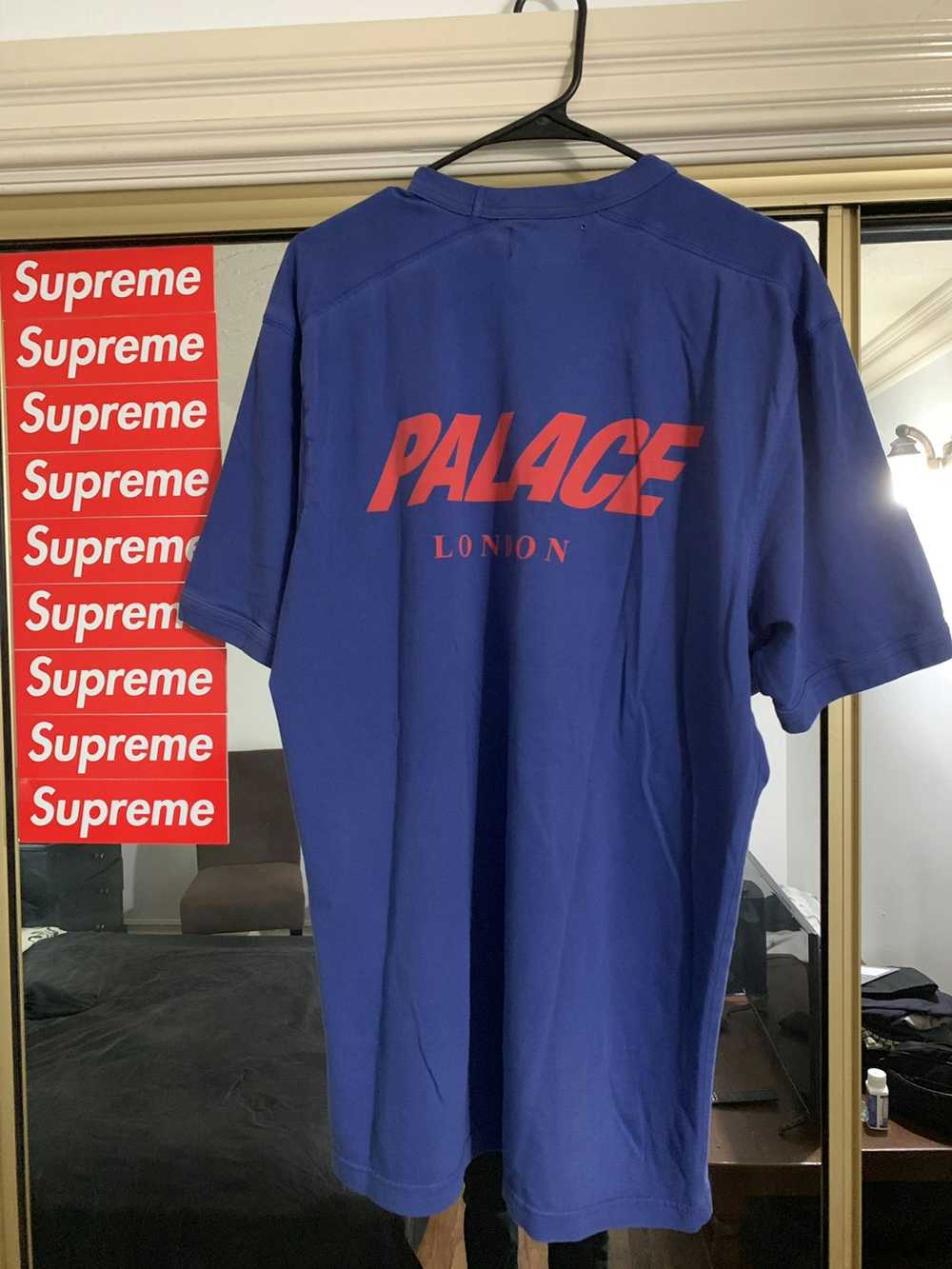 Palace Palace London Tee - image 2