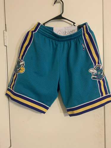 Mitchell & Ness New Orleans hornets shorts