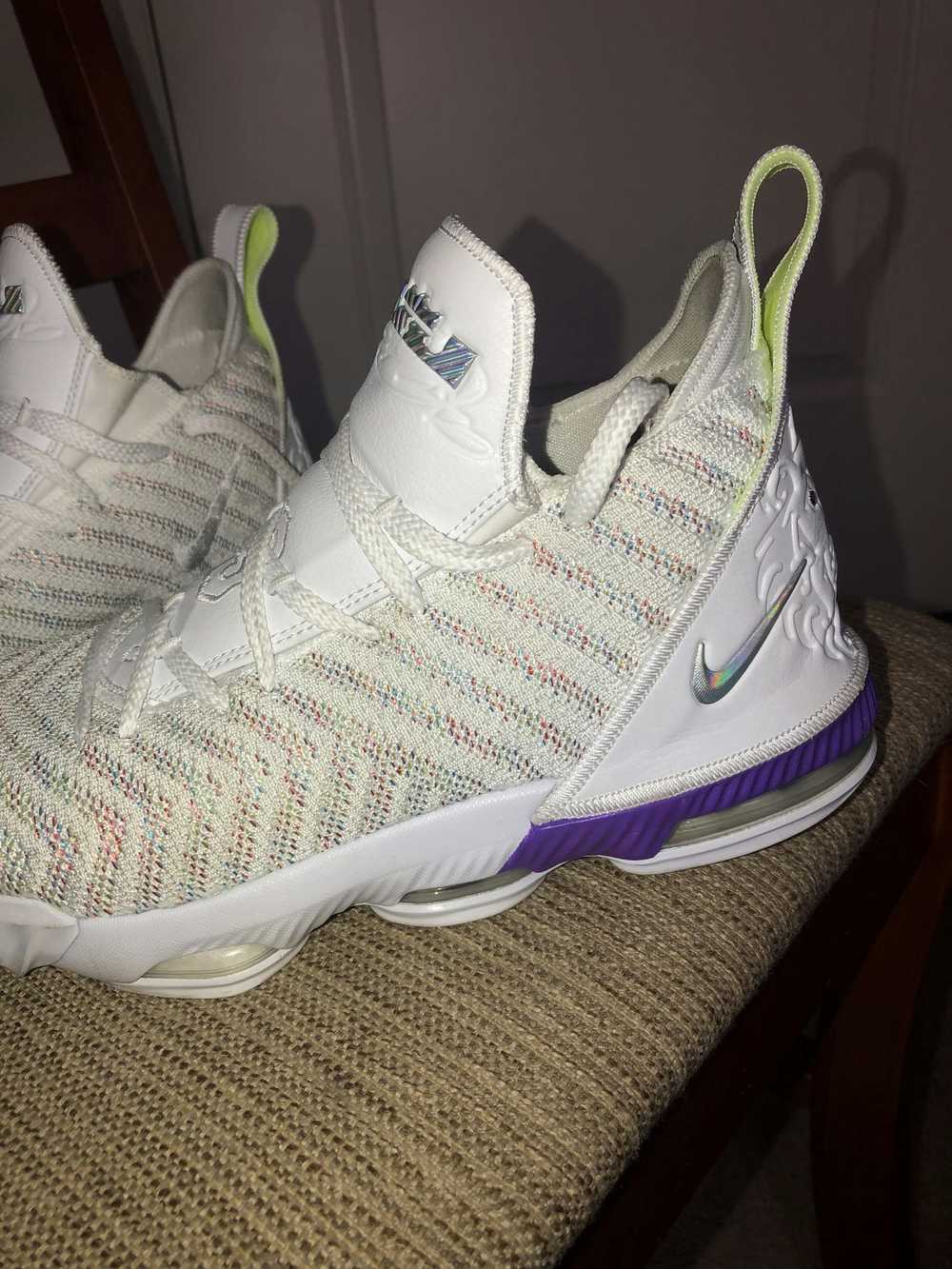 Nike Lebron 16 - image 2