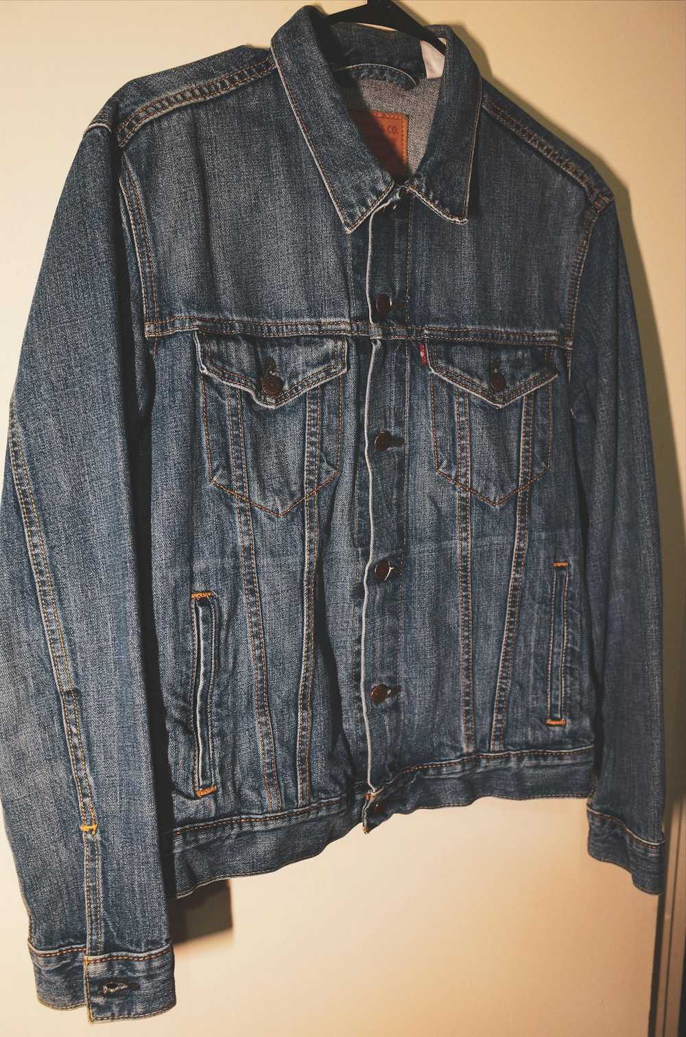 Levi's Trucker Jacket - image 5