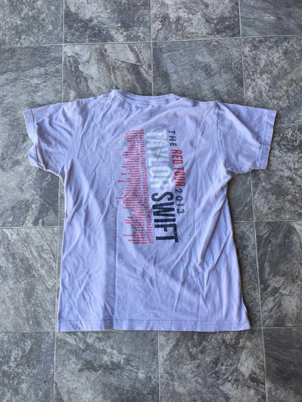 Vintage 2013 Taylor Swift Code Red Tour Tee - image 3