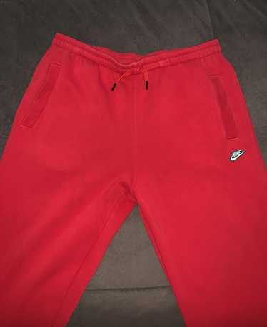 Nike VTG Large Nike Sweats Red