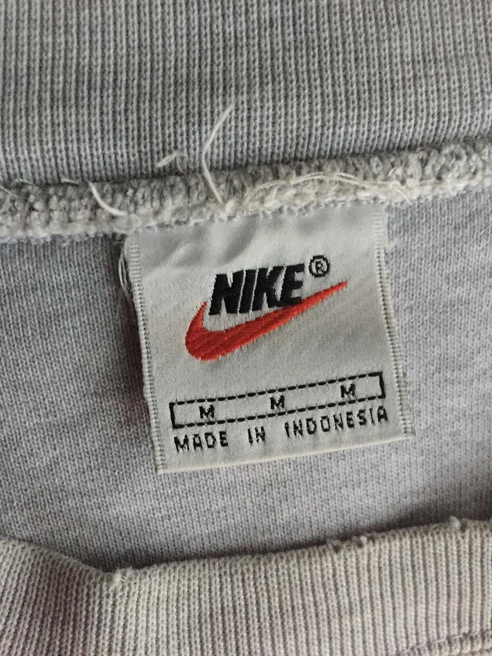 Nike Vintage nike crewneck - image 2