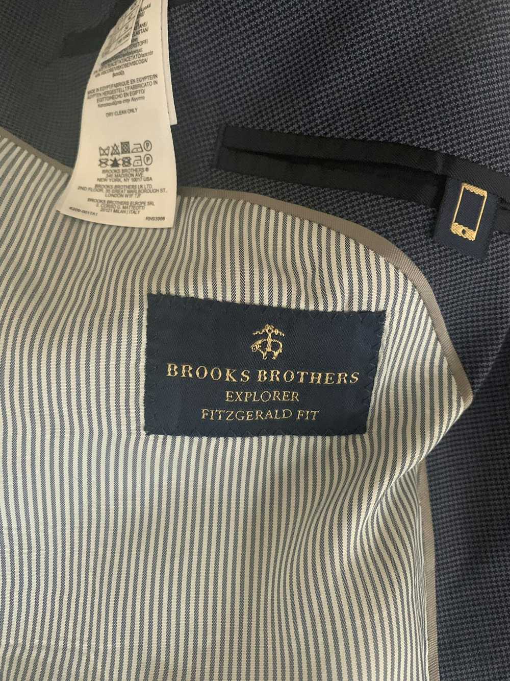 Brooks Brothers Brooks Brothers Explorer Fitzgera… - image 6