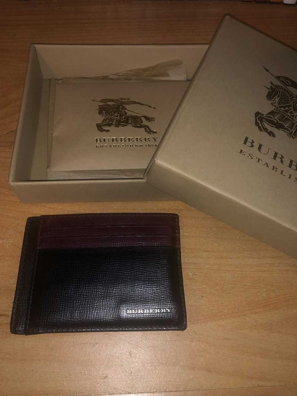 Burberry Authentic 9-Slot Burberry Card holder - image 4