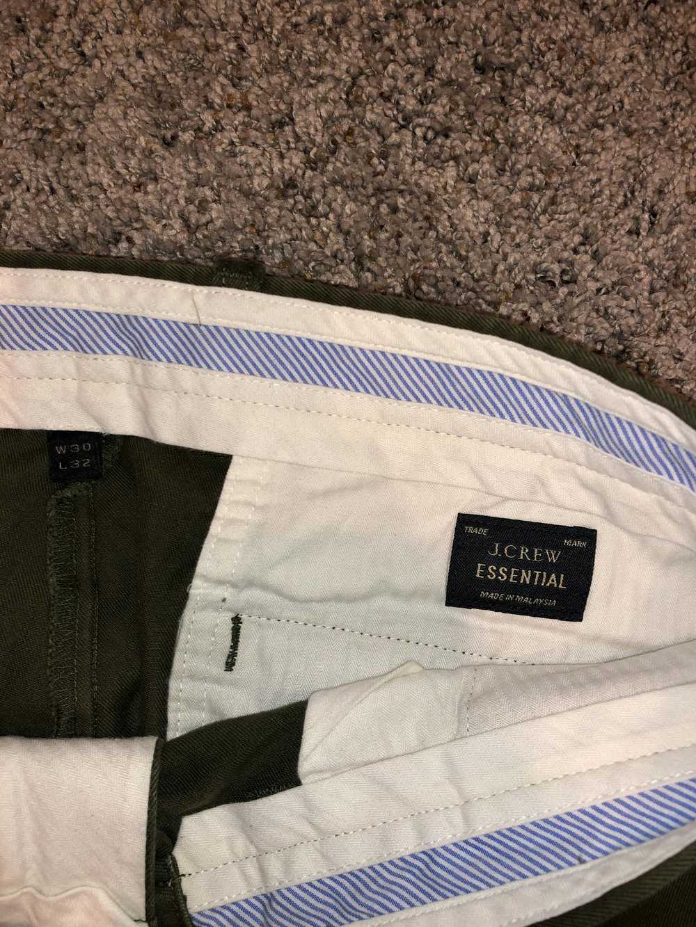 J.Crew 484 Essential Chino Green 30/32 - image 2