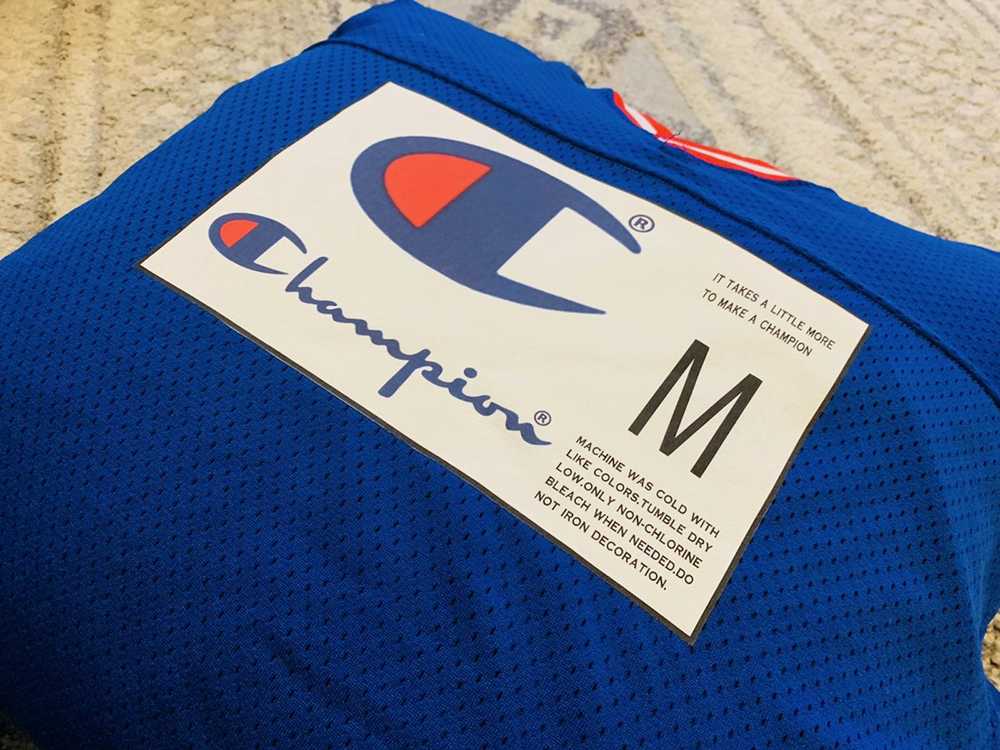 Champion Champion exclusive - image 5