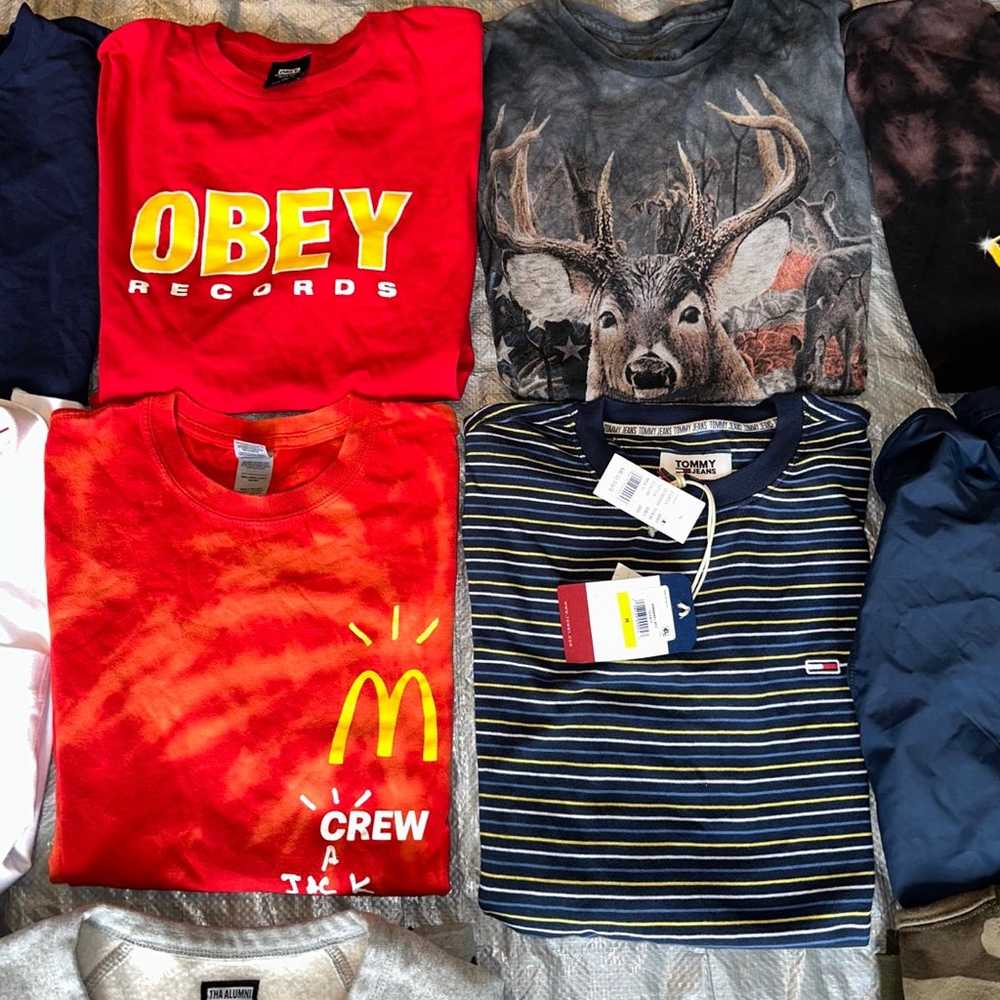 Men’s Clothing LOT Bundle 13 Items Size Medium Gr… - image 3