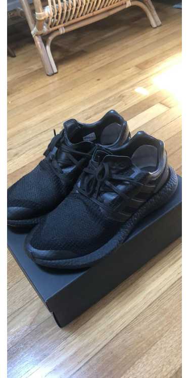 Y-3 Triple Black