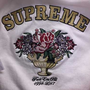 Supreme supreme centerpiece - Gem