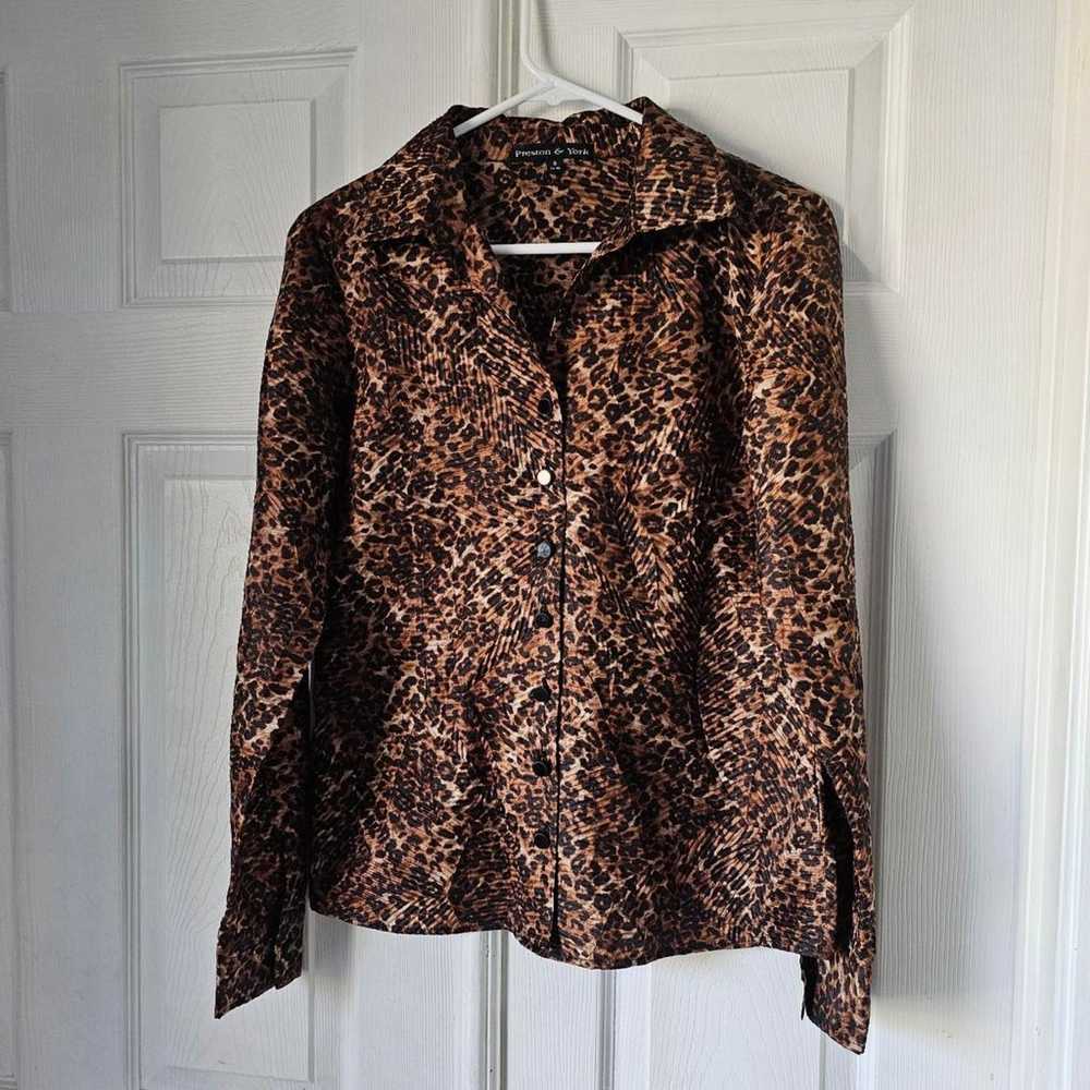 Y2K Cheetah print blouse
Size 8 - image 2