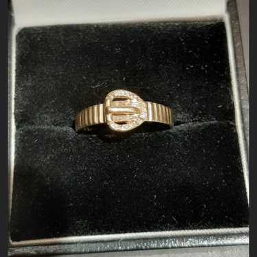 9ct yellow gold buckle ring size 4.5