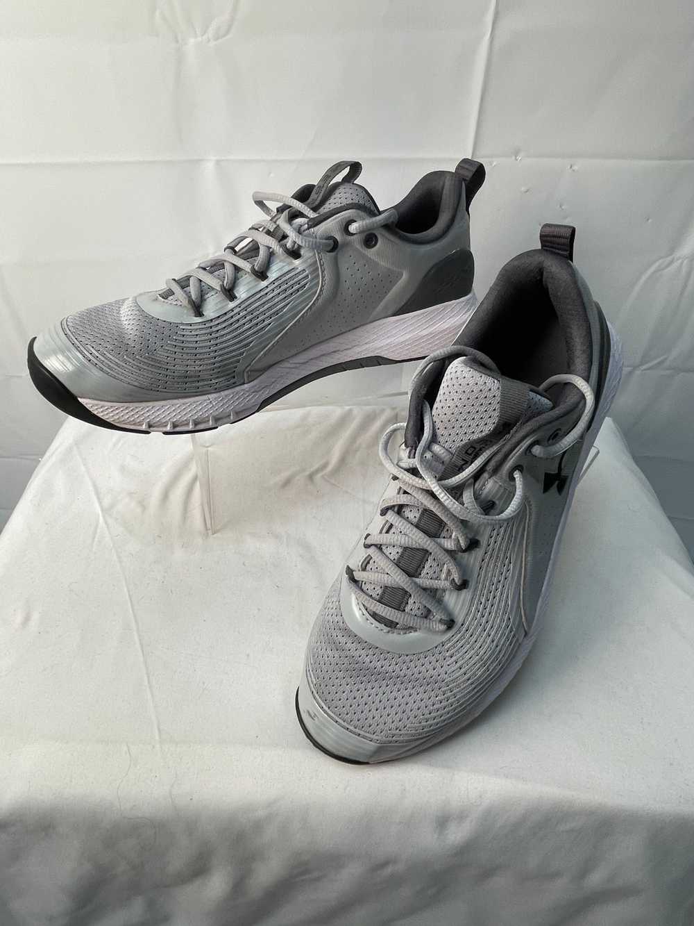 Under Armour Mens Gray Tennis Sneakers Size 11 - image 4