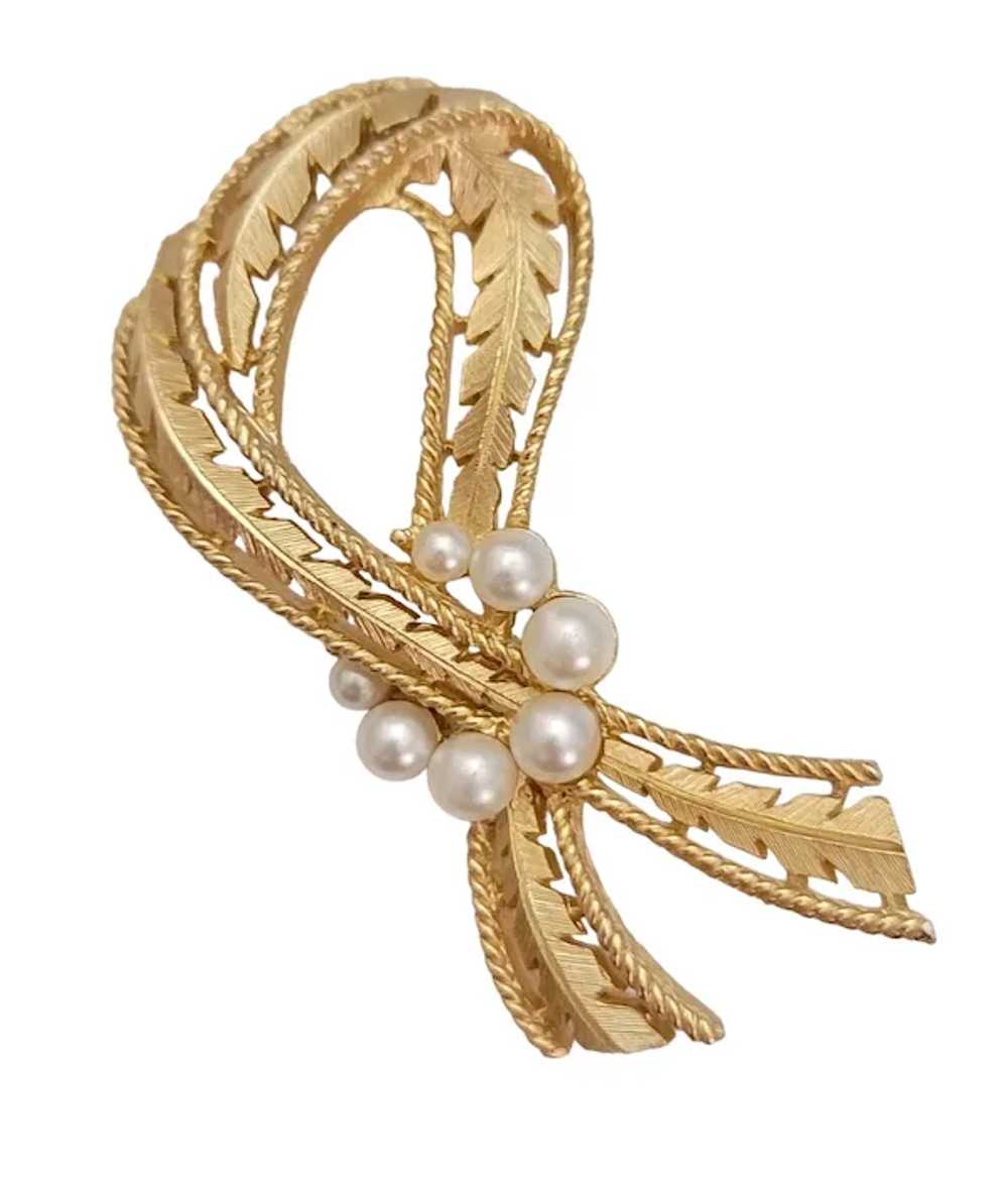 Trifari Crown Over T Gold Tone Faux Pearl Leafy R… - image 2