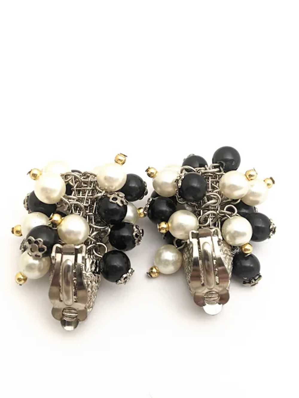 Black And White Bead Cluster Clip On Earrings - image 5