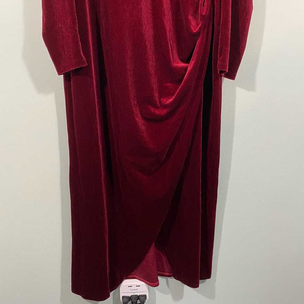 Eloquii Women's Red Velvet Faux Wrap Skirt Long P… - image 4