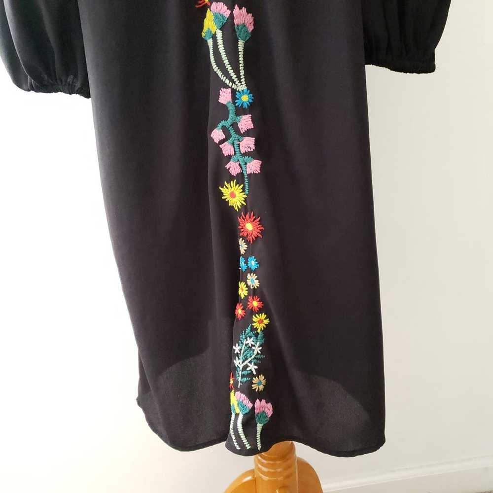 Neiman Marcus Embroidered Peasant Dress Midi Blac… - image 9