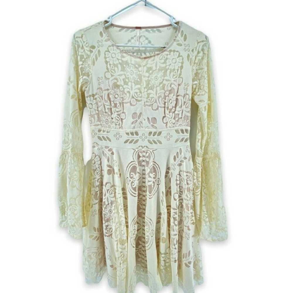 FREE PEOPLE Lover's Folk Song Cream lace Bell Sle… - image 4