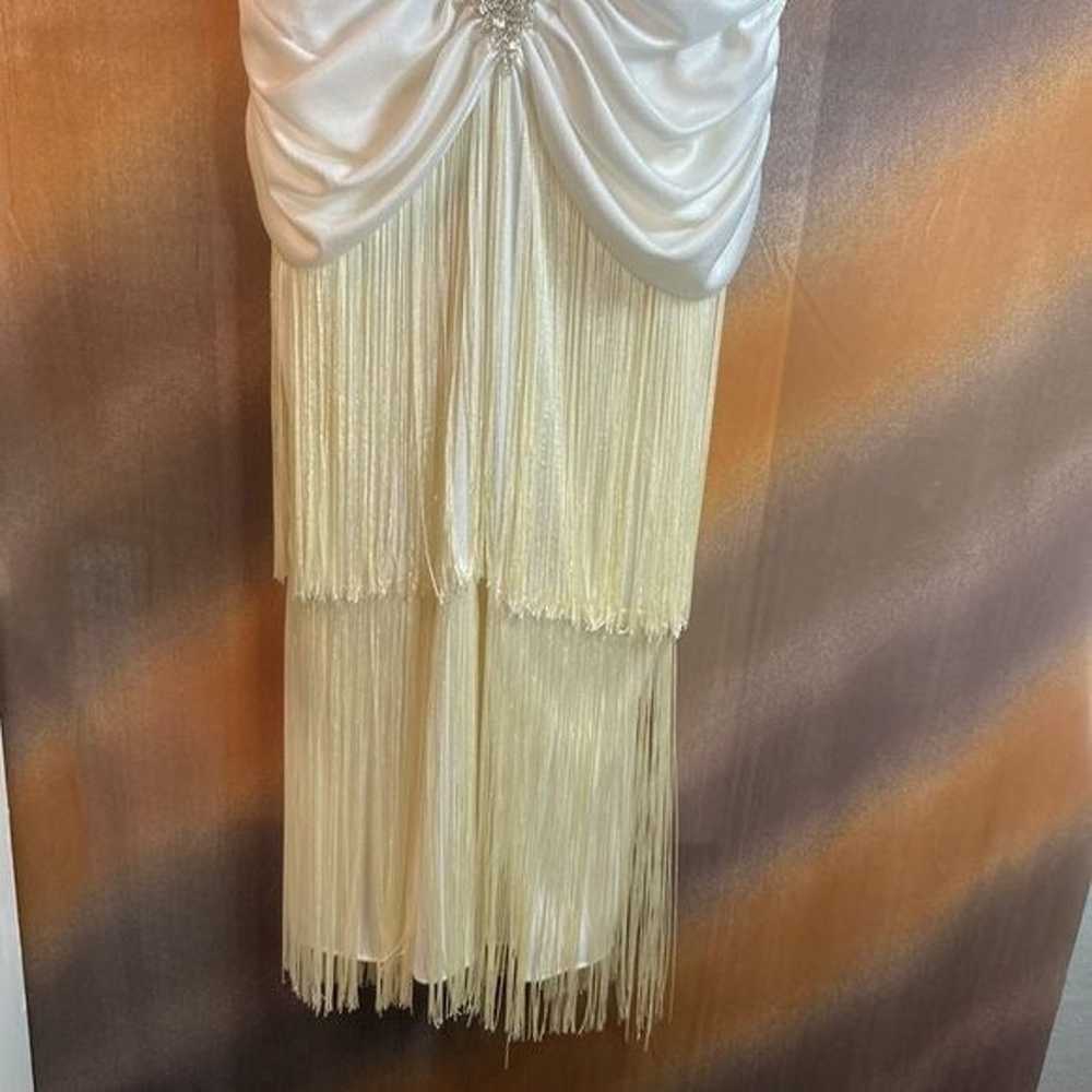 Vintage 80’s party dress. white size 6. Big shoul… - image 2