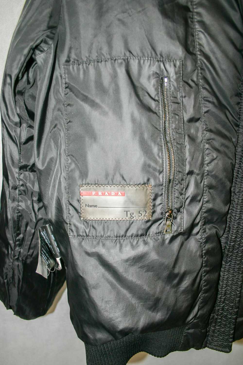 Prada *PRICE DROP* Prada Black Nylon Down Puffer … - image 7