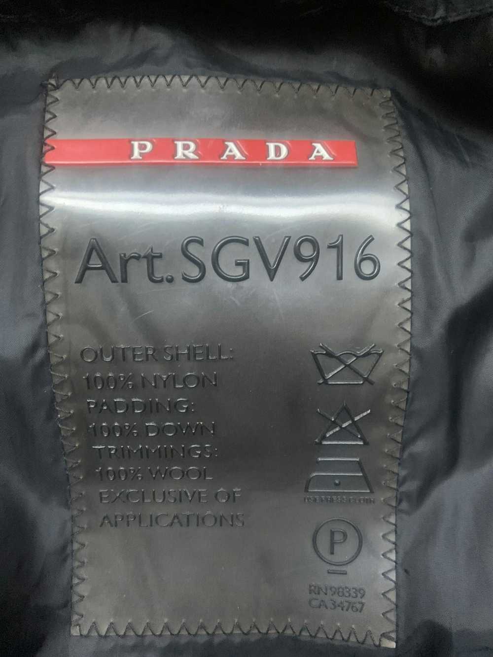 Prada *PRICE DROP* Prada Black Nylon Down Puffer … - image 9