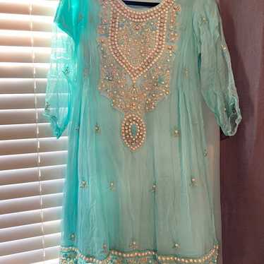 Pakistani dress shalwar kameez