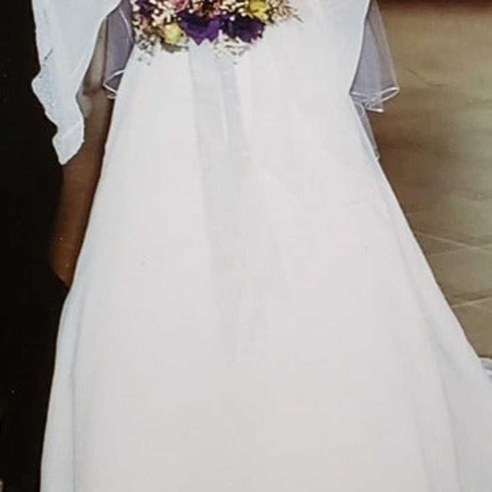 Simple, Beautiful Wedding Dress - image 2