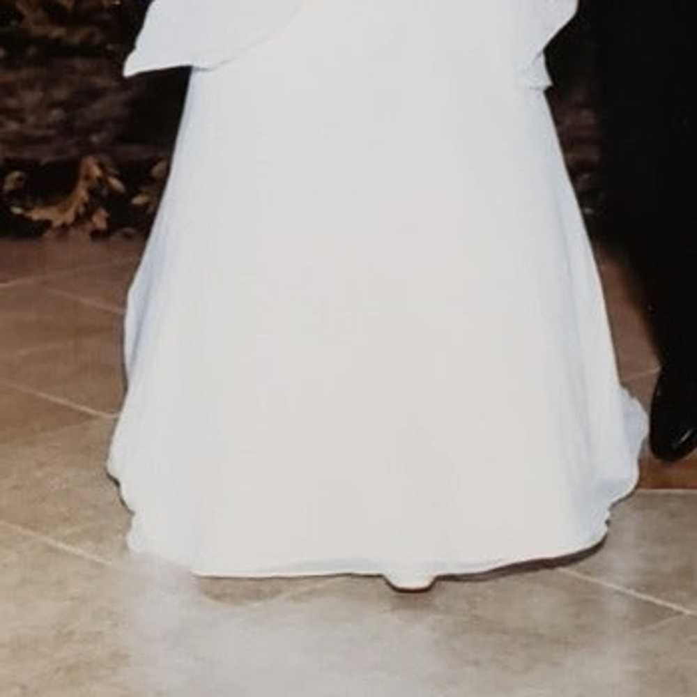 Simple, Beautiful Wedding Dress - image 5