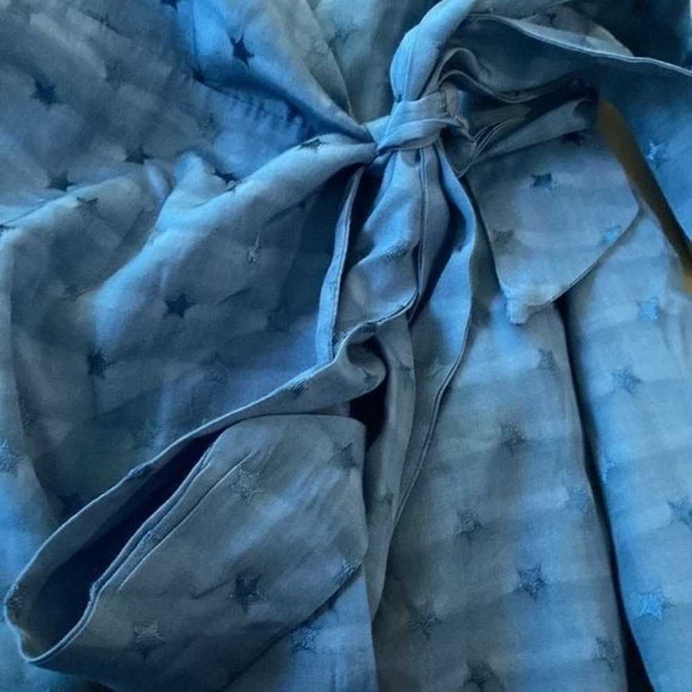 Majorelle Revolve Roxy Wrap Midi Dress in Chambra… - image 10