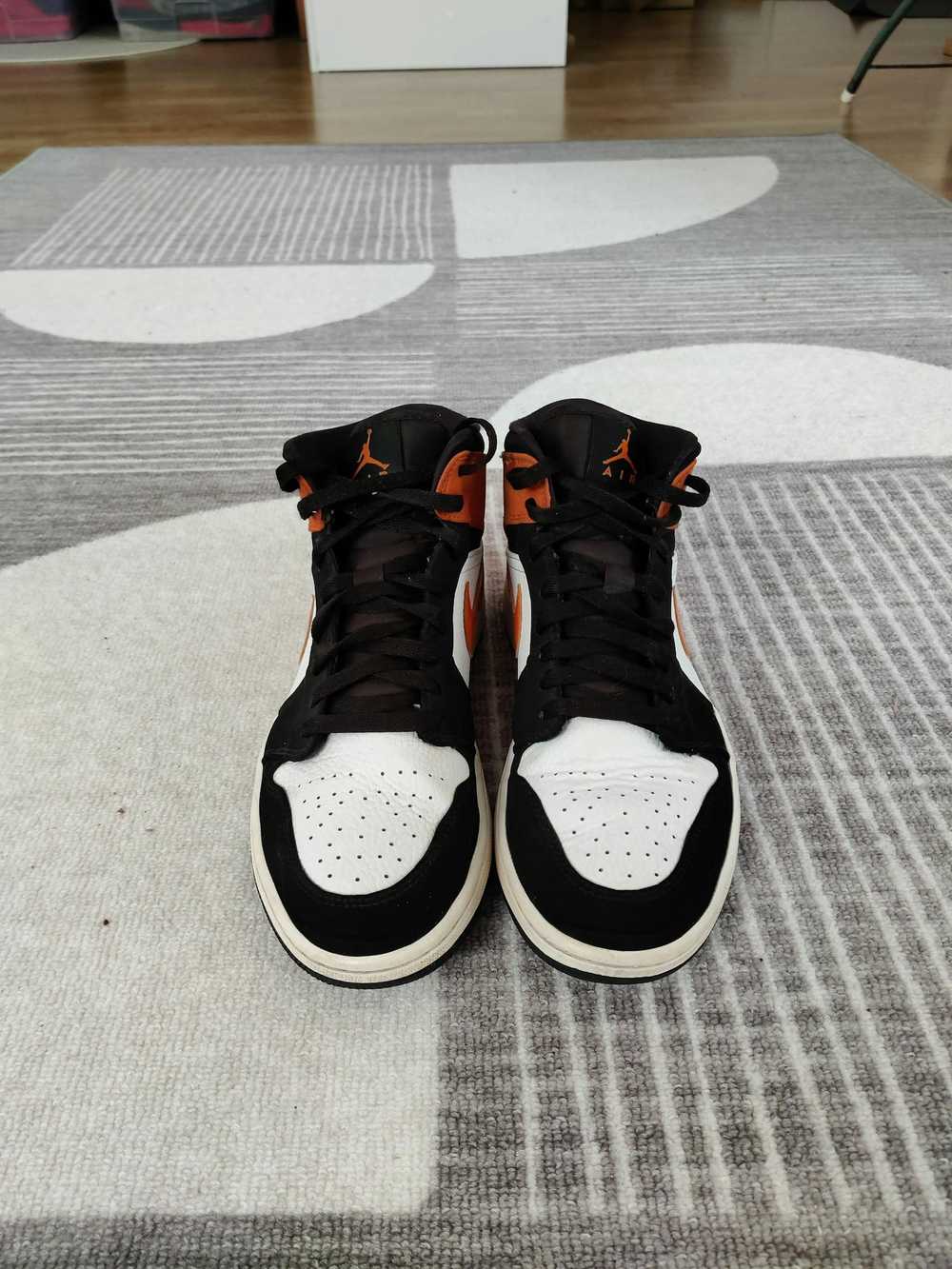 Jordan Brand × Nike Air Jordan 1 Mid "Shattered B… - image 2