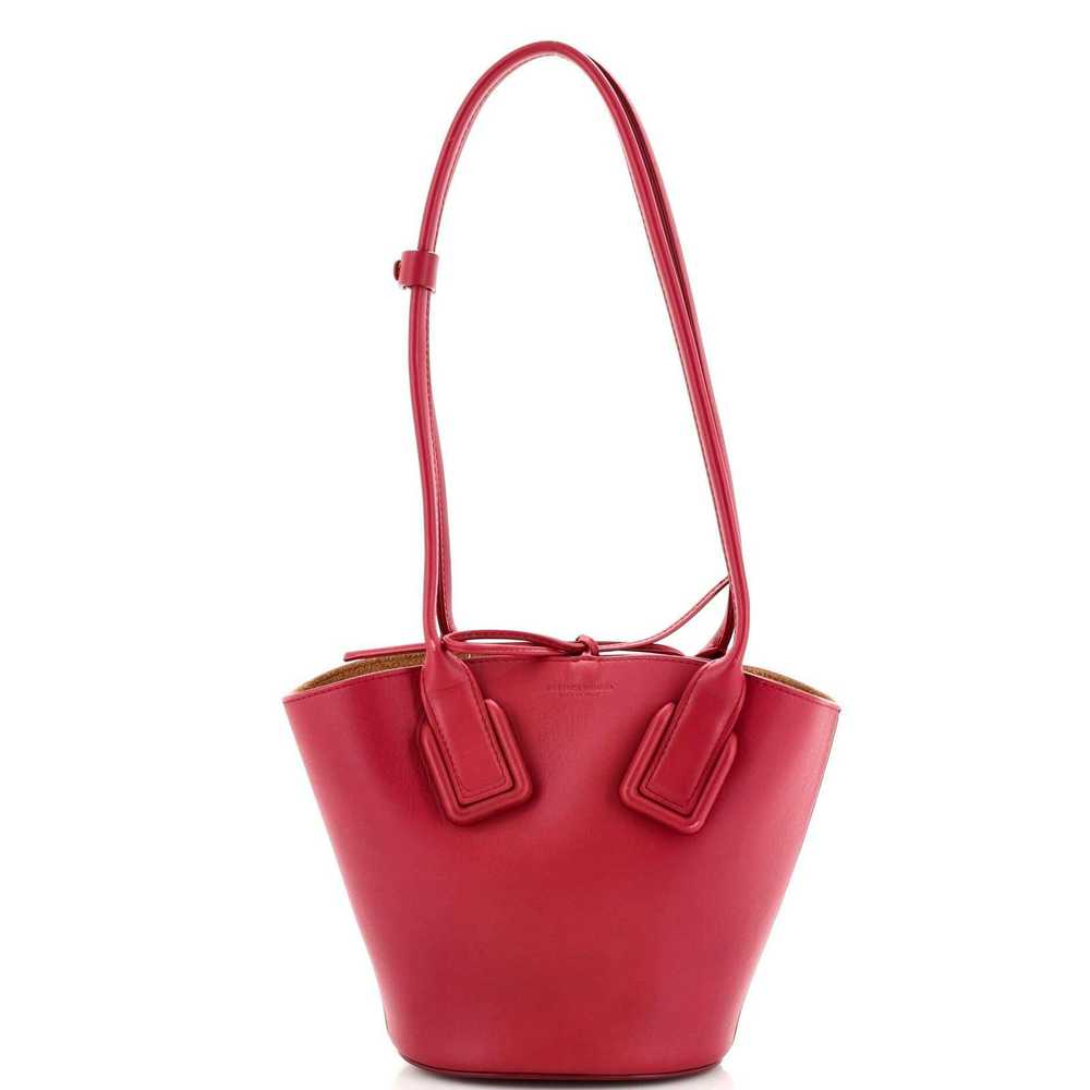 Bottega Veneta Arco Basket Bag Leather Small - image 1