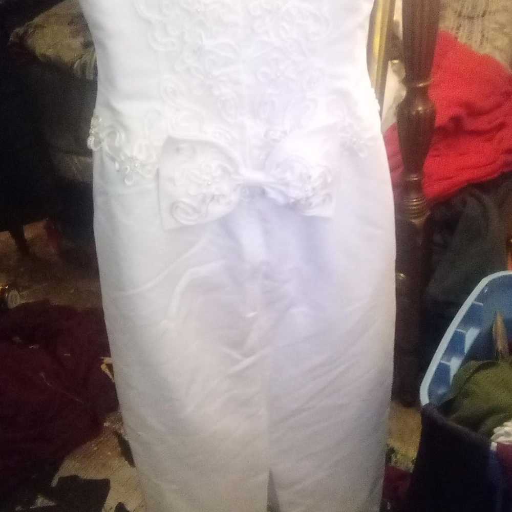 Wedding Dress w detachable train - image 10
