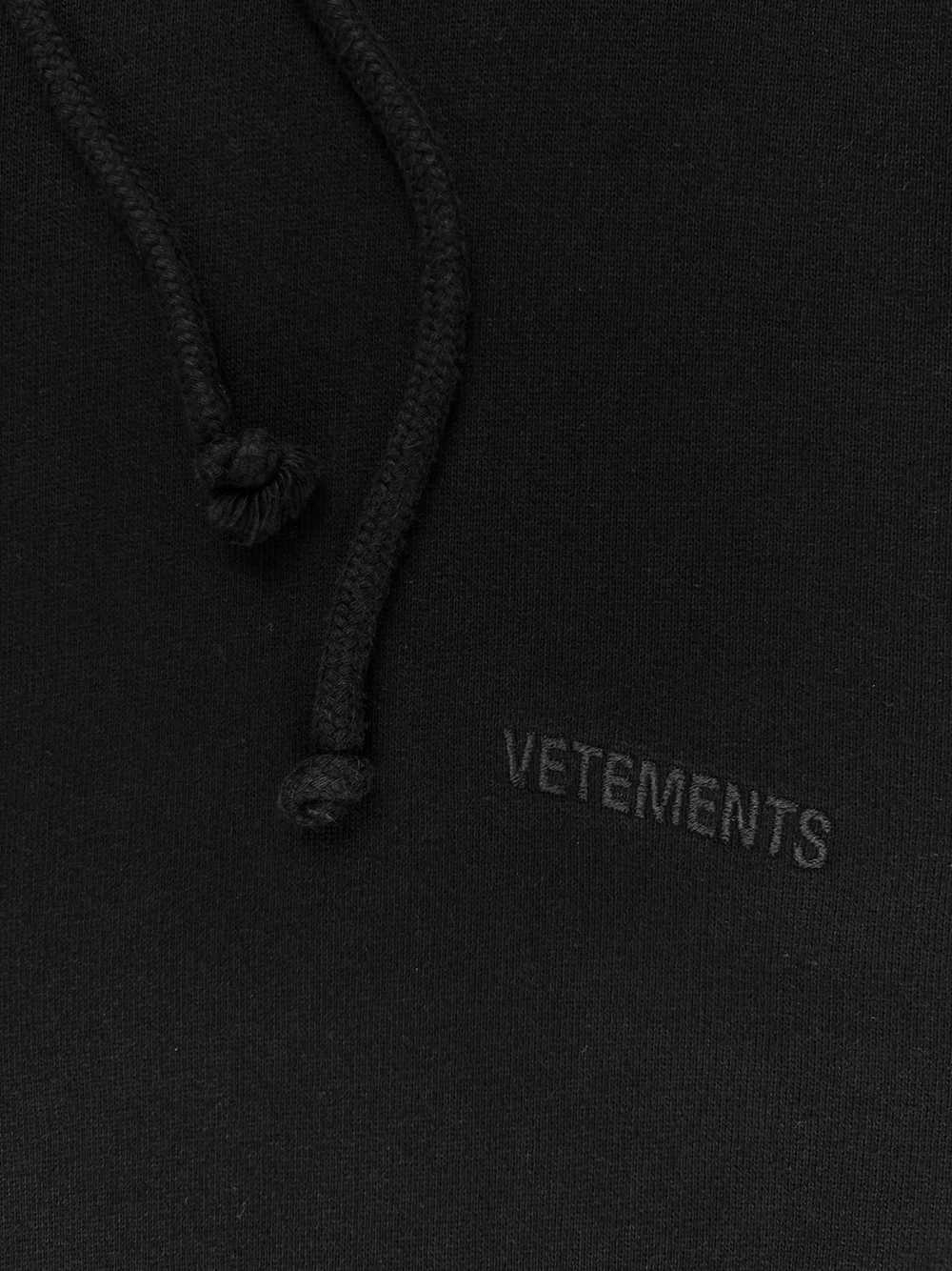 Vetements SS19 Vetements Elbow Holes Embroidered … - image 2