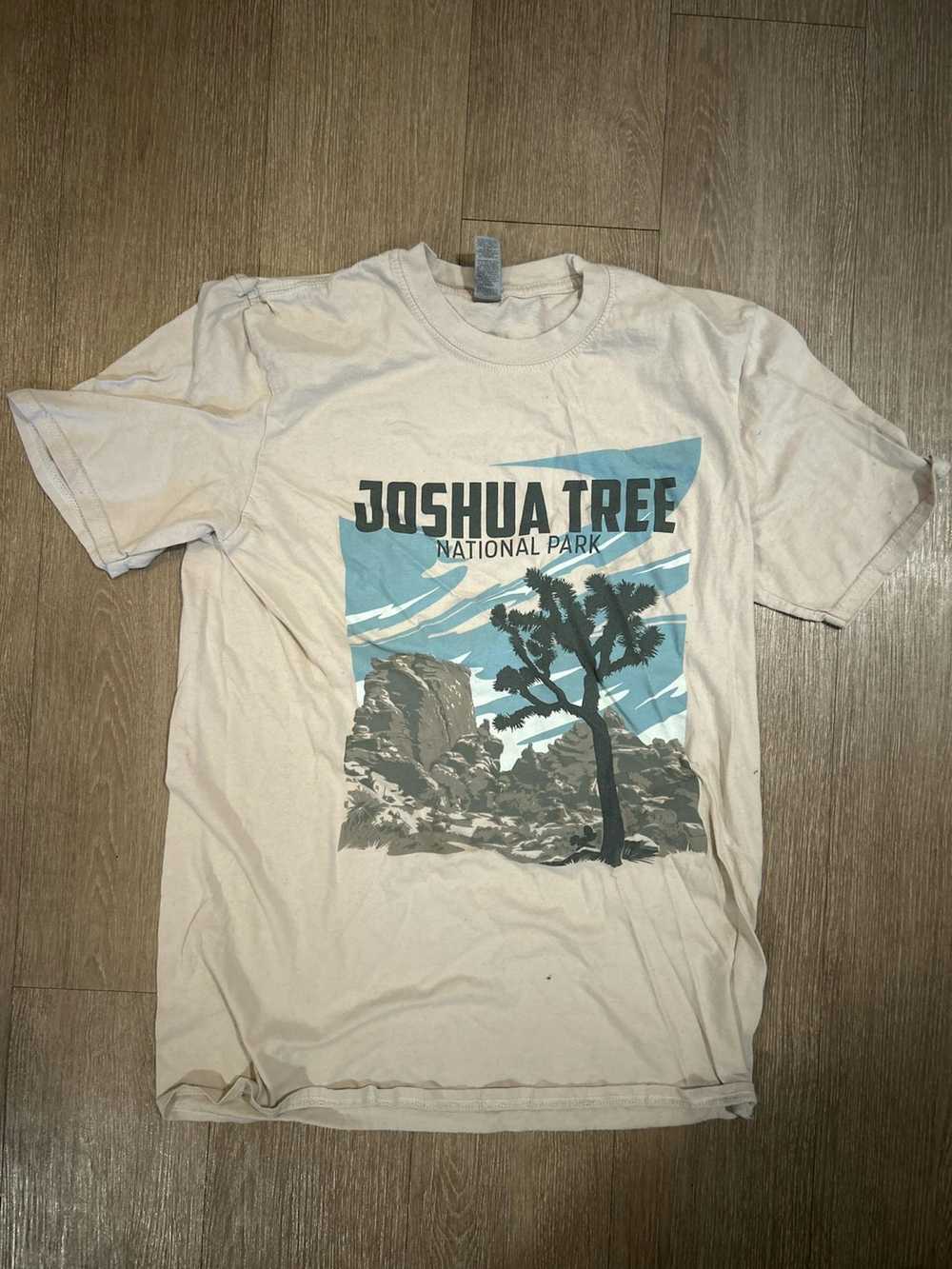 Gildan Joshua Tree National Park T-Shirt - image 1