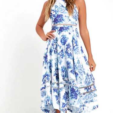 Elliatt Flourish Blue Floral Print Midi Dress