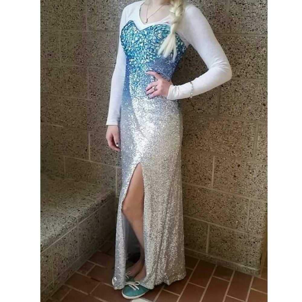 Blue and silver ombre prom dress - image 4