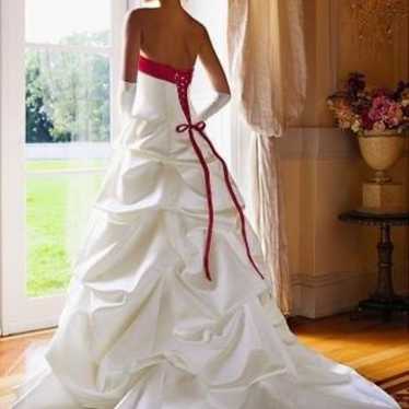 PC Marys Corset Wedding Dress Embroidery Beads White.size 12 