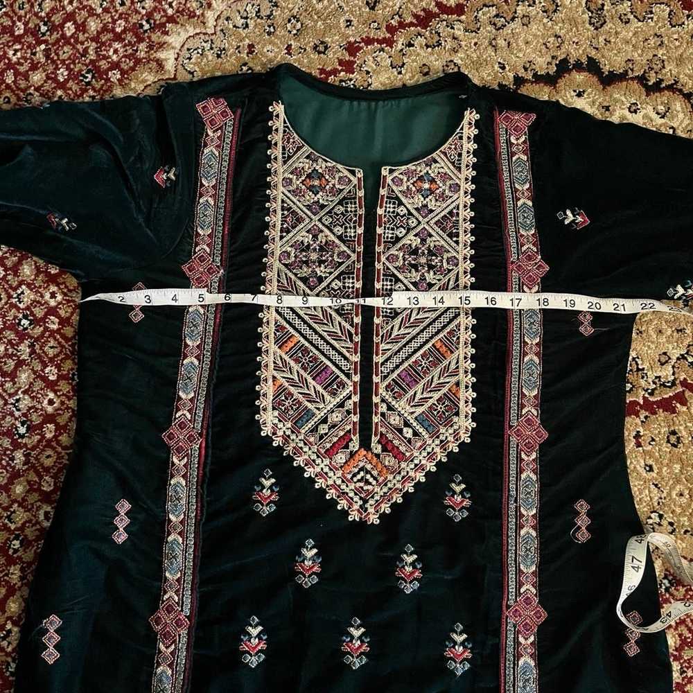 pakistani dresses medium size - image 4