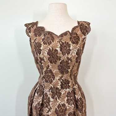 Vintage 50s Tiered Floral Lace and Satin Scallope… - image 1