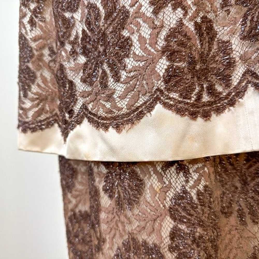 Vintage 50s Tiered Floral Lace and Satin Scallope… - image 9