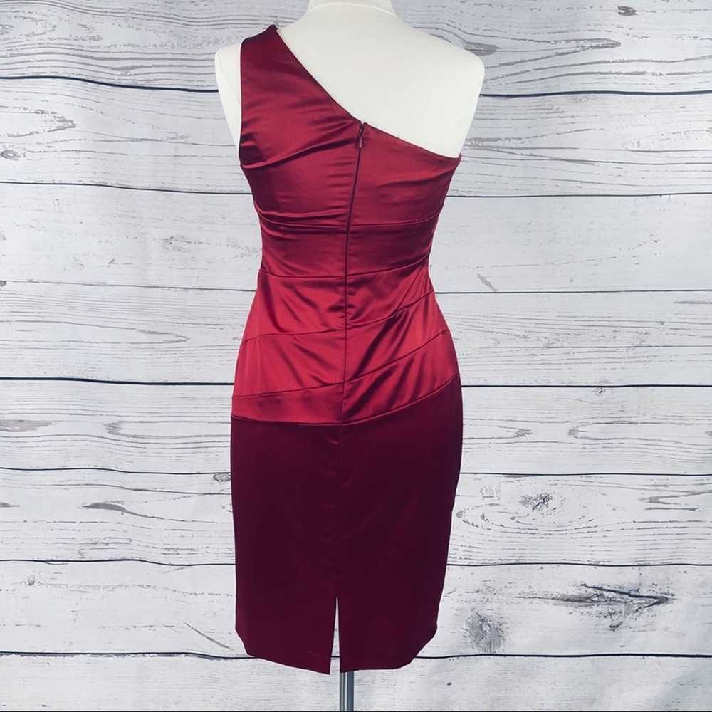 David's Bridal red single shoulder ruched dress - image 10