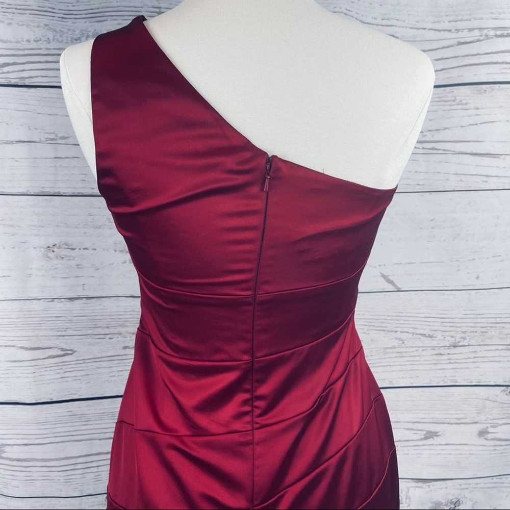 David's Bridal red single shoulder ruched dress - image 11