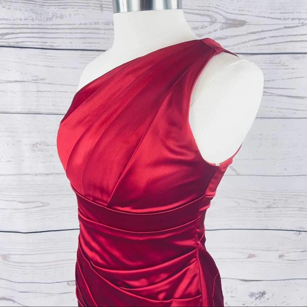 David's Bridal red single shoulder ruched dress - image 7