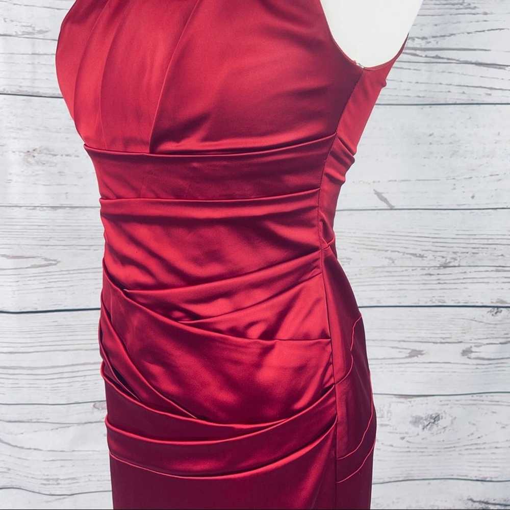 David's Bridal red single shoulder ruched dress - image 8